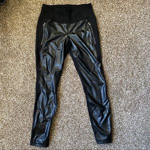 Old Navy Faux Leather Leggings size M